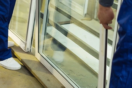 Commercial Glass Repair Technician in Crestview, FL